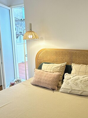1 bedroom, laptop workspace, blackout curtains, soundproofing - Largo Inn Suites Evora (Évora)