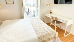 Standard Suite, City View | 1 bedroom, laptop workspace, blackout drapes, soundproofing - Largo Inn Suites Evora (Évora)
