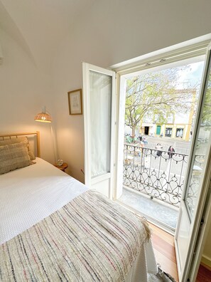 Standard Suite, City View | 1 bedroom, laptop workspace, blackout drapes, soundproofing - Largo Inn Suites Evora (Évora)