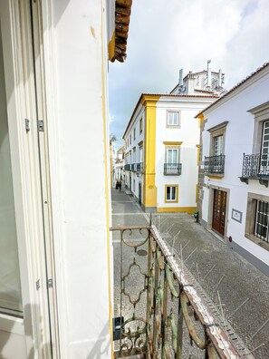 View from room - Largo Inn Suites Evora (Évora)