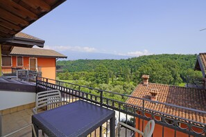 Apartment, Balcony, Hill View | Balcony