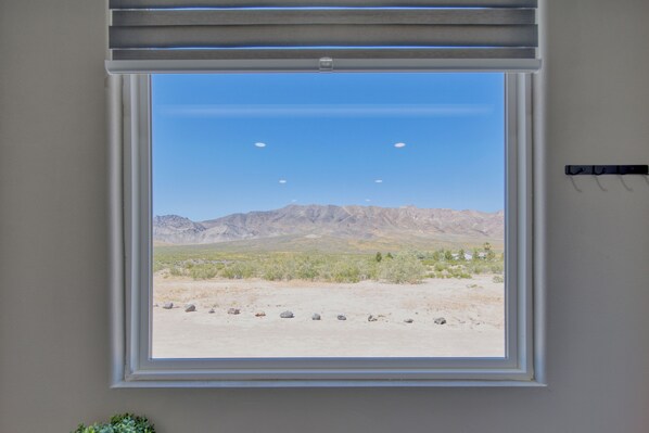 Interior - Stunning New House by Death Valley, Amazing Views! (Amargosa Valley)