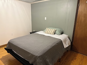 3 bedrooms, free WiFi, bed sheets