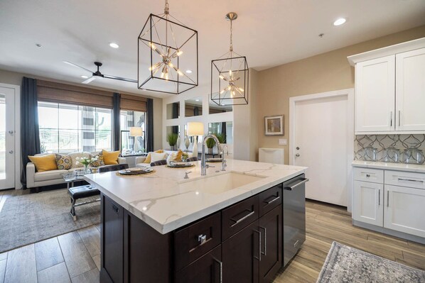 Interior - Grayhawk On The Green: 3BR Luxe Golf Getaway (Scottsdale)