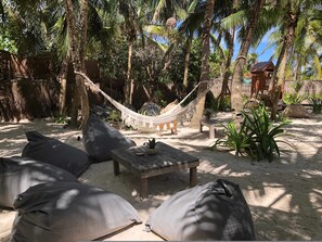 House | 2 bedrooms, Internet - Poolside Bliss With Private Terrace and Jacuzzi (Tulum)