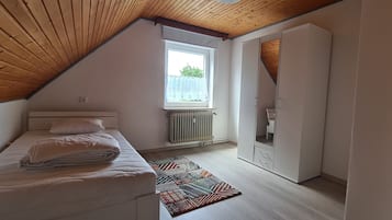 3 Schlafzimmer, Bügeleisen/Bügelbrett, Reisekinderbett, WLAN