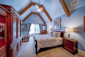 House | 9 bedrooms, Internet - Lions Gate Estate in Sandy Springs (Marietta)