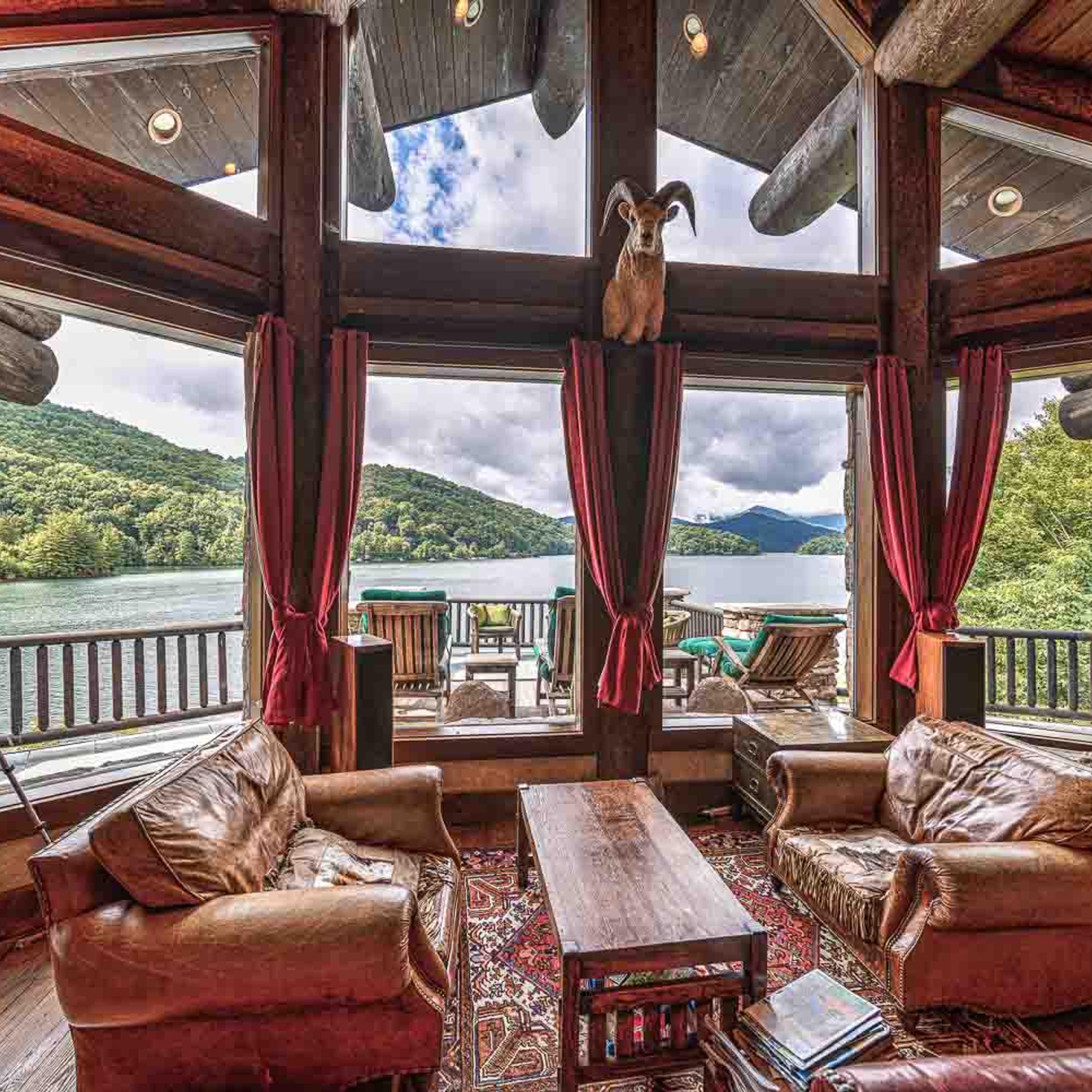 Estudio | 8 habitaciones y internet 