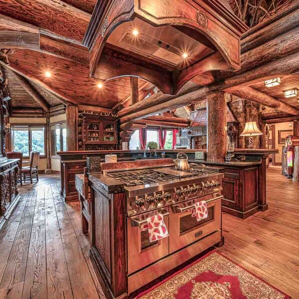 Estudio | 8 dormitorios y Internet