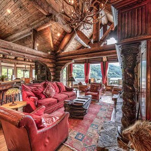 Estudio | 8 dormitorios y Internet