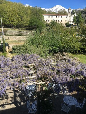 Standard Twin Room, Ensuite, Garden View (Alimea) | Exterior - Casa Meridiana (Calacuccia)