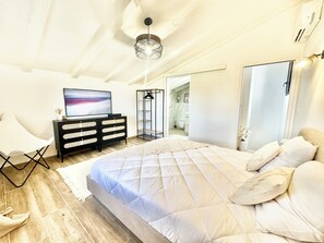 4 chambres, fer et planche à repasser, lit parapluie, Wi-Fi gratuit