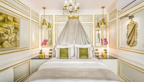 6 bedrooms, in-room safe, desk, iron/ironing board