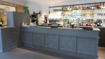 Bar (en la propiedad)