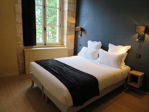 Desk, soundproofing, free WiFi - Le Relais de Montignac (Montignac)