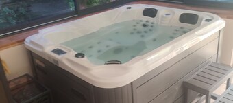Haven of peace in Montauban (45 kms from Toulouse) with Spa facilities,.2 mns from Ingréo
