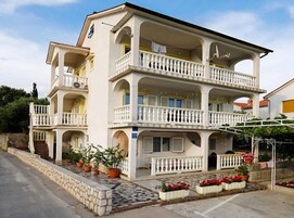 Apartment (Apartments Zora - Standard One Bedroo) | Exterior