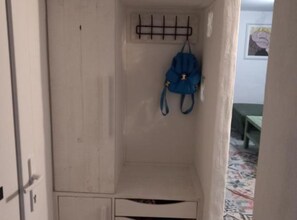 Apartment (Guest House Green Corner Palit - One ) | 1 bedroom, cots/infant beds