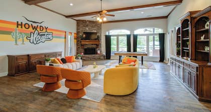 4BD - Pool & Movie Theater - Lake Conroe Nearby