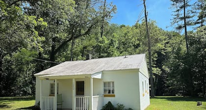 Serenity Creek Cabin located in the Blue Ridge Mountains of VA