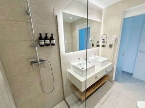 Hair dryer, soap, shampoo - Tropical Relaxing 2 Bedroom Unit with picuzzi (Punta Cana)
