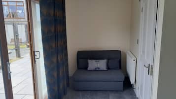 Apartment | Living area | TV