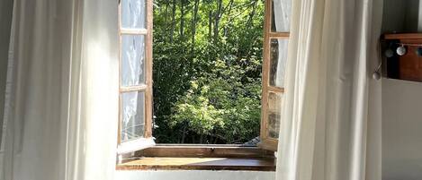 2 Schlafzimmer, Schreibtisch, Bügeleisen/Bügelbrett, WLAN