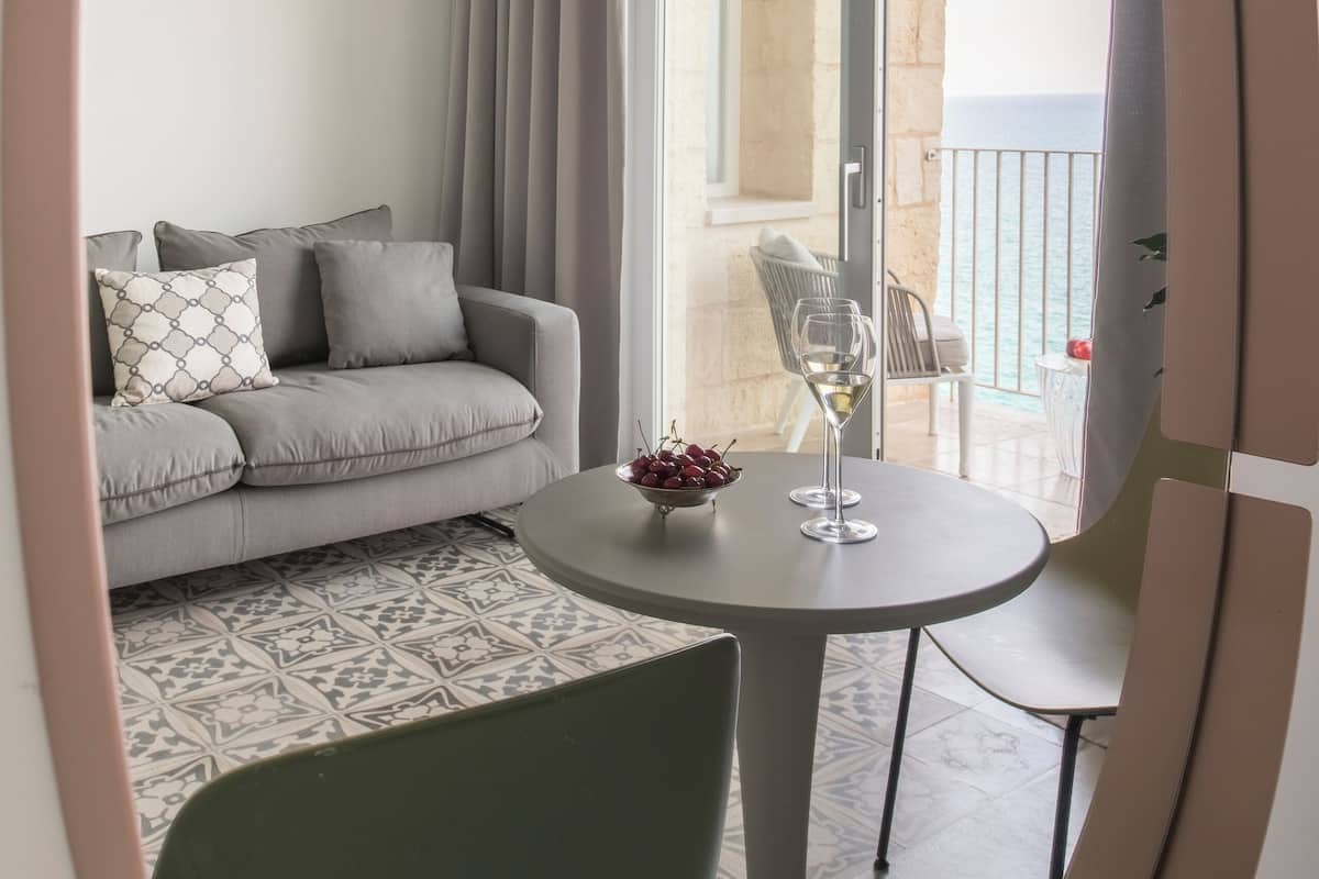 Luxury Suite, Sea View | Free WiFi