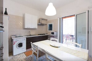 Premium Apartment, Non Smoking, City View | Private kitchen - Dimora Talenti (Polignano a Mare)