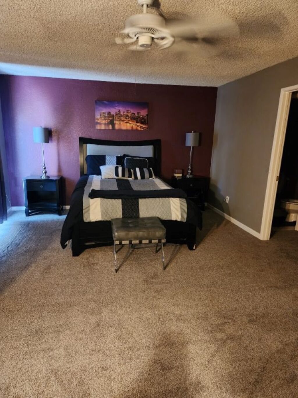Cozy 2-bedroom condo in pleasant Citrus Heights w/ WiFi, AC, Washer/Dryer & Pool