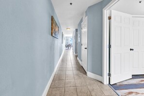 Apartment, 1 King-Bett und Schlafsofa (Laketown Wharf 1902) | Innenbereich