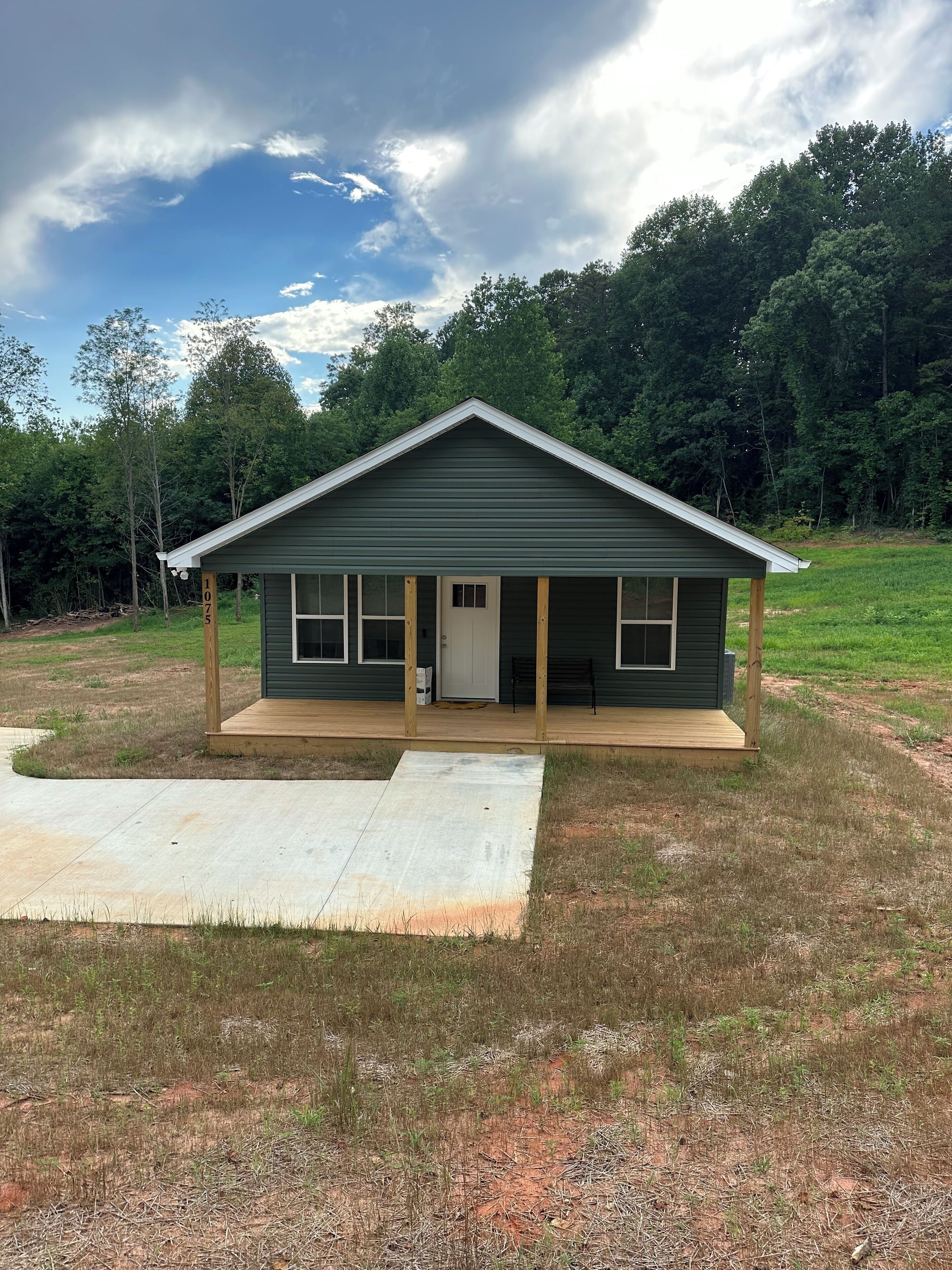 Tiny home located in Walhalla - foothills of Blue Ridge Mountains.