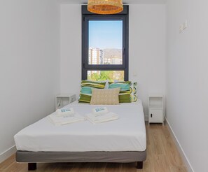 2 chambres, fer et planche à repasser, Wi-Fi gratuit, draps fournis