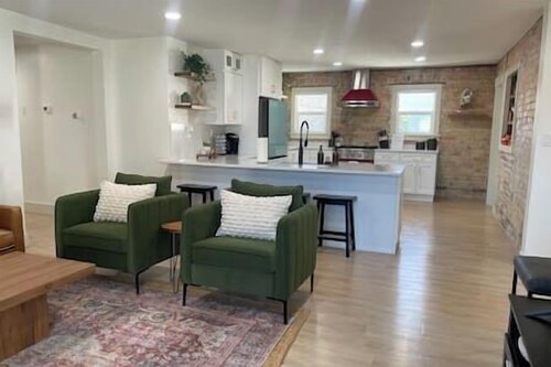 Spectacular Downtown Provo Loft, right in the middle  of Everything!