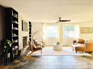 TV connectée, cheminée