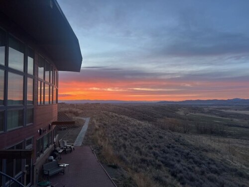 Stunning 7-bedroom Heart of Yellowstone Ranch. Sixty miles from Yellowstone.