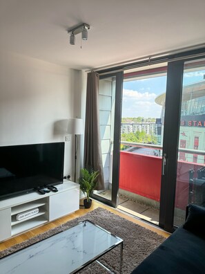 Smart-tv och bordsfotboll