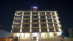 واجهة المنشأة