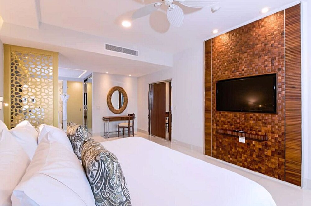 Premium 3 Bedroom Loft at Garza Blanca – Indulge in Luxury Reviews ...
