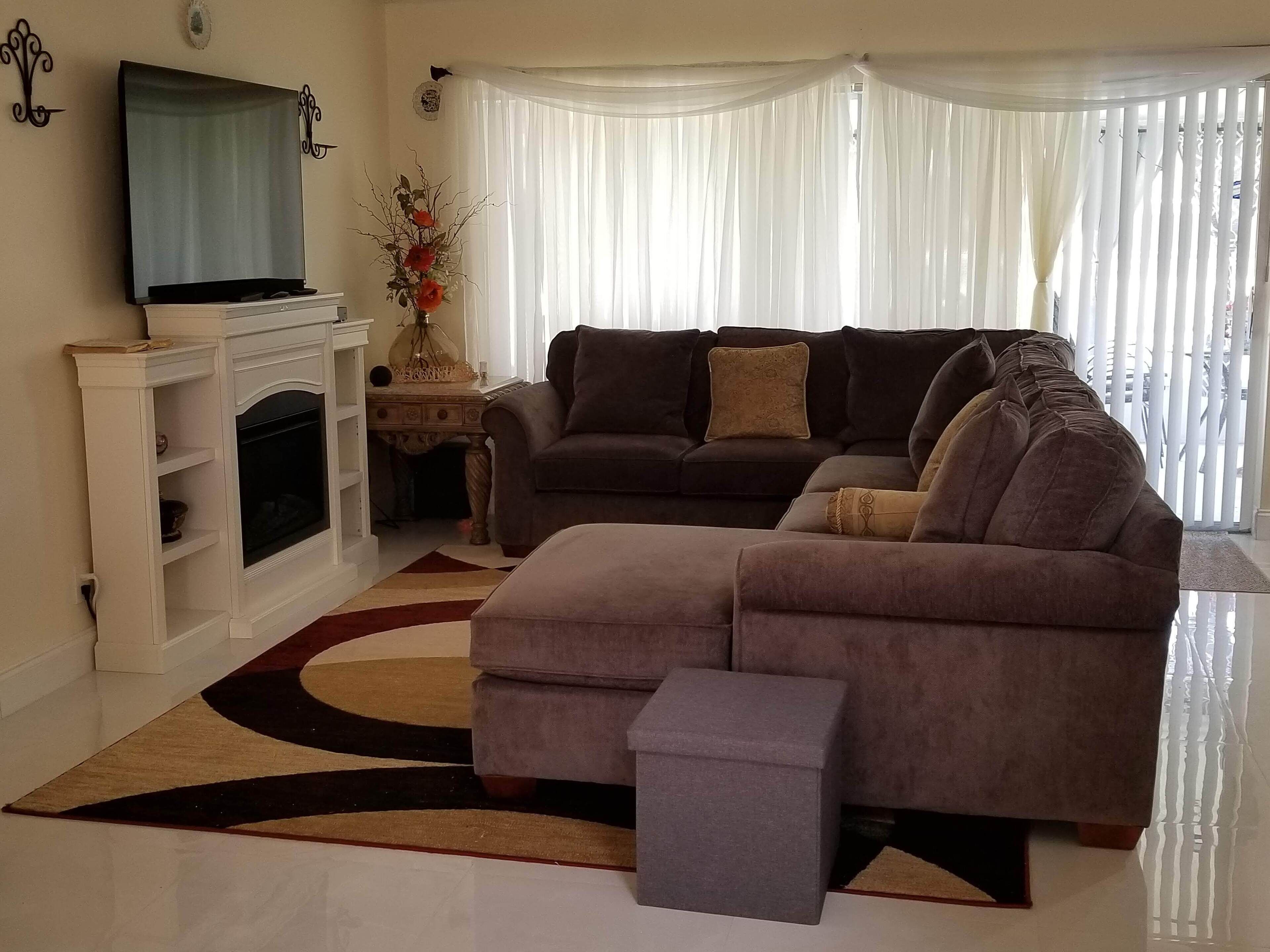 Sunrise Florida Beautiful 2 bedroom 2.5 Bath townhome . Lakeview view


