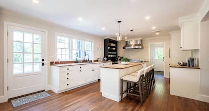 Luxury Newport Home on Upscale Indian Ave. Close to Downtown Newport & Beaches!