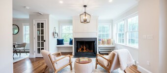 Luxury Newport Home on Upscale Indian Ave. Close to Downtown Newport & Beaches!
