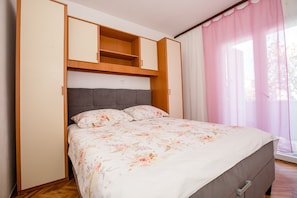 3 bedrooms, WiFi, bed sheets - Apartments Zora - Three Bedroom Apartment with Balcony A2 (Lopar)