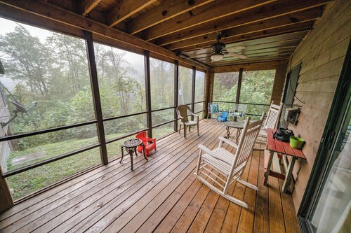 Charming 3-bedroom house with AC and WiFi in Topton near Nantahala Forest