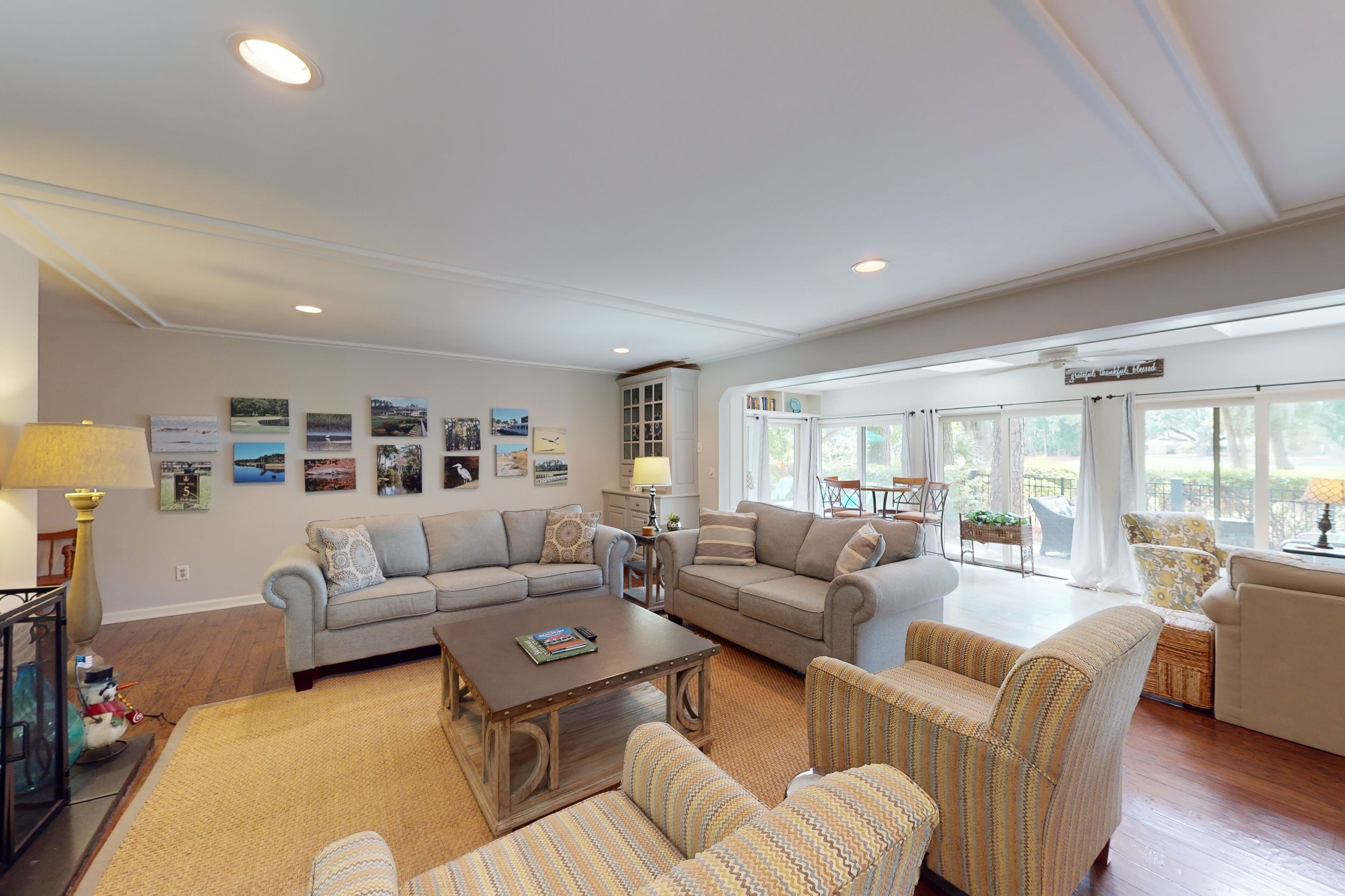 Home with private pool, hot tub, close to  Harbour Town