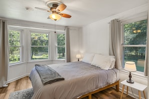 2 bedrooms, free WiFi, bed sheets