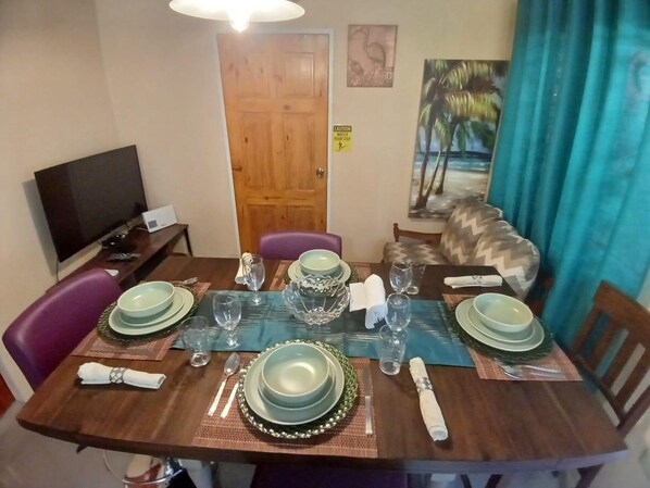 Apartment | Dining