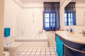 Villa - Casale Geos in Capannori (Capannori)