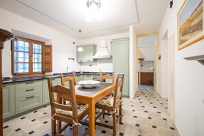 Villa | 4 bedrooms - Casale Geos in Capannori (Capannori)