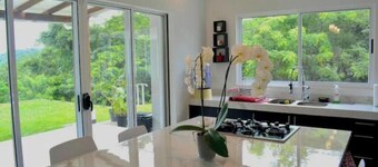 Casa Verde-Secluded Paradise w Sunset Views